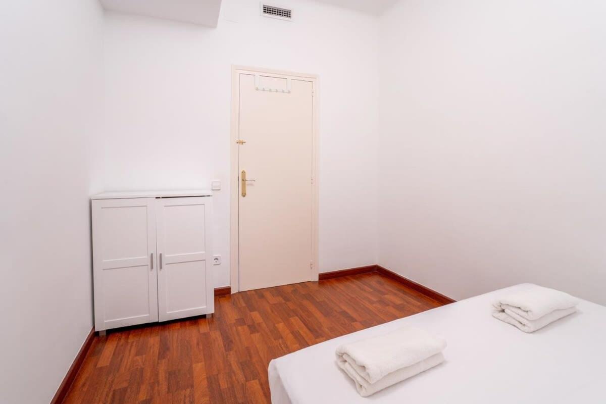 Appartamento Eixample - Bright And Modern 4bd Only For Families Or Business Groups