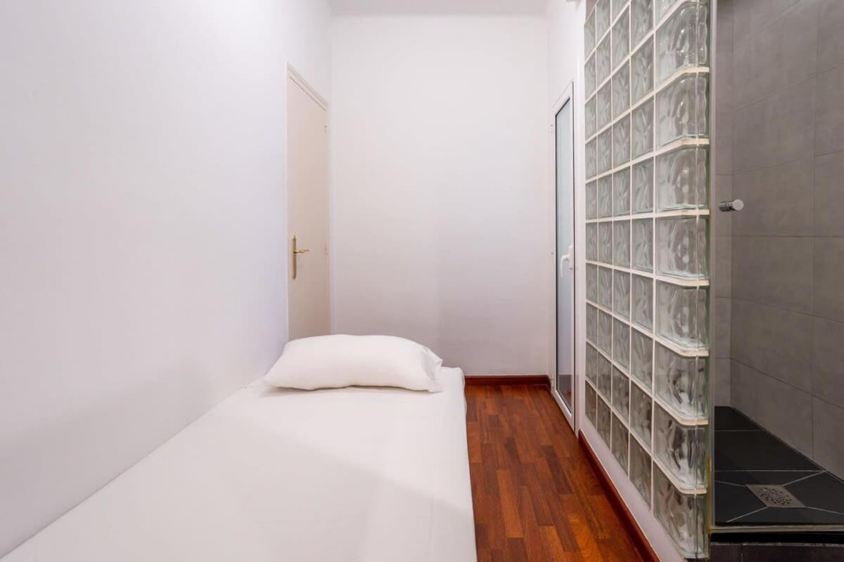 Appartamento Eixample - Bright And Modern 4bd Only For Families Or Business Groups