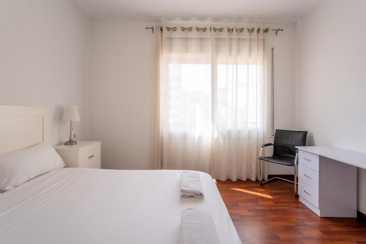 Eixample - Bright And Modern 4bd Only For Families Or Business Groups Appartamento